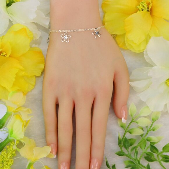 "Minimalist Bracelet, Sleek & Modern Design, Women’s Fashion, YC110213-B - Picture 10 of 10